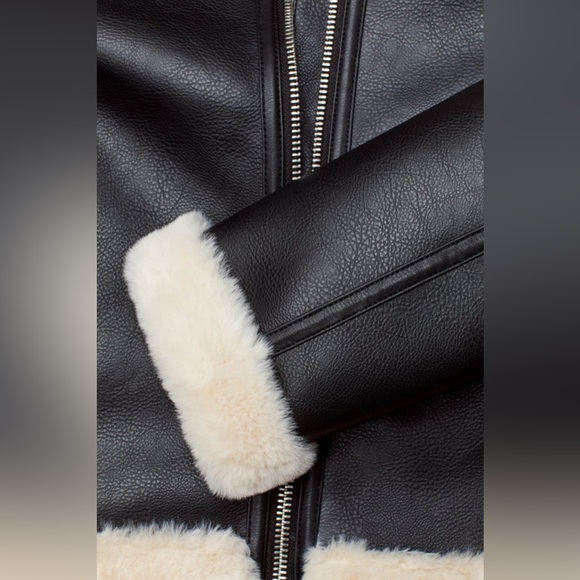 Faux fur lined jacket medium - Picture 3 of 7